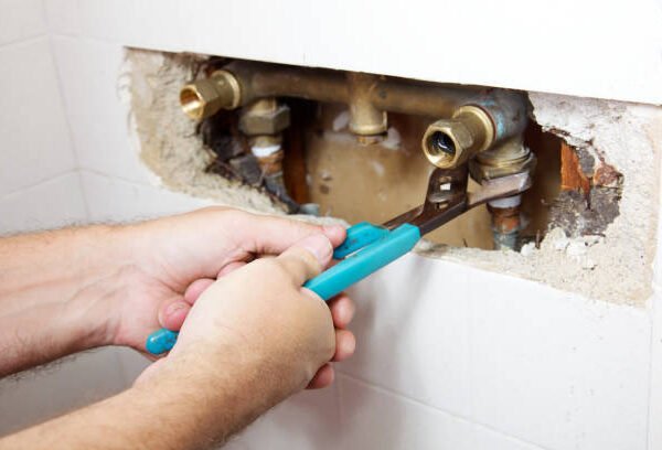 Pinpoint Damage by Expert Leaks Repair Diagnostics | Brinkley